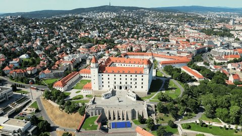 Duas Capitais no Danúbio